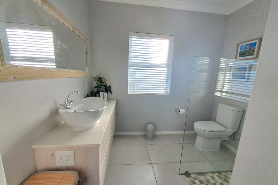 west-coast-rock-house-5